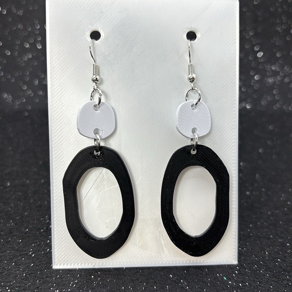 Black and Silver Geometric Earrings - Picture 3 of 4